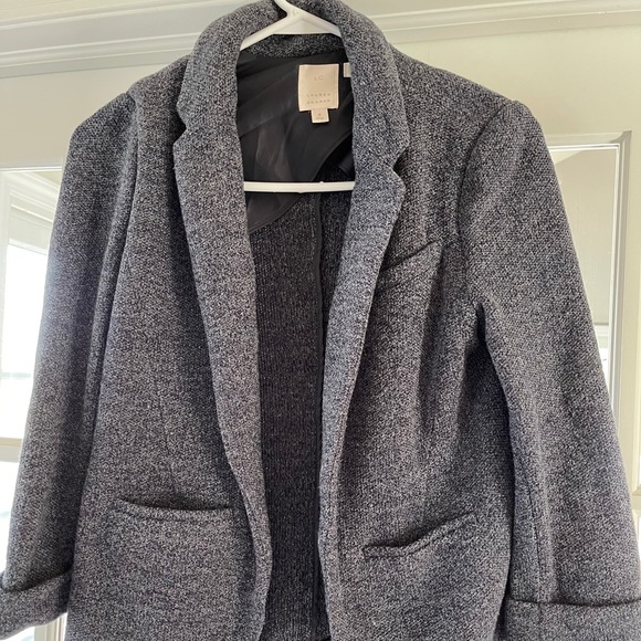 Blazer - Picture 1 of 2